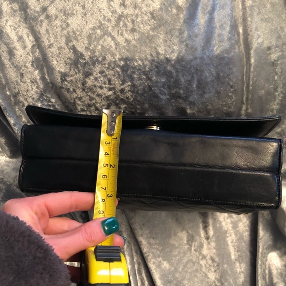 Chanel chain bag authentic extra photos - Picture 7 of 8